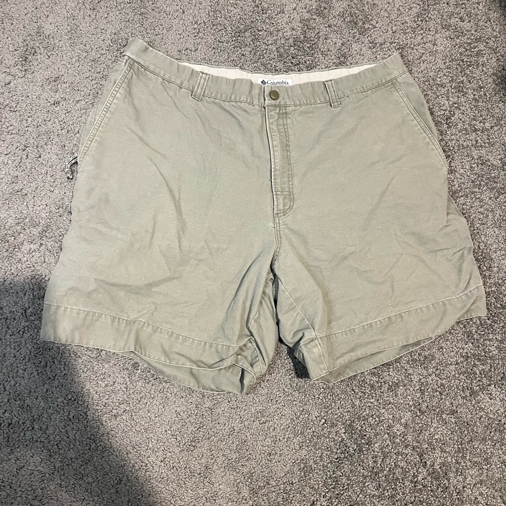 Columbia Men's Charcoal Shorts